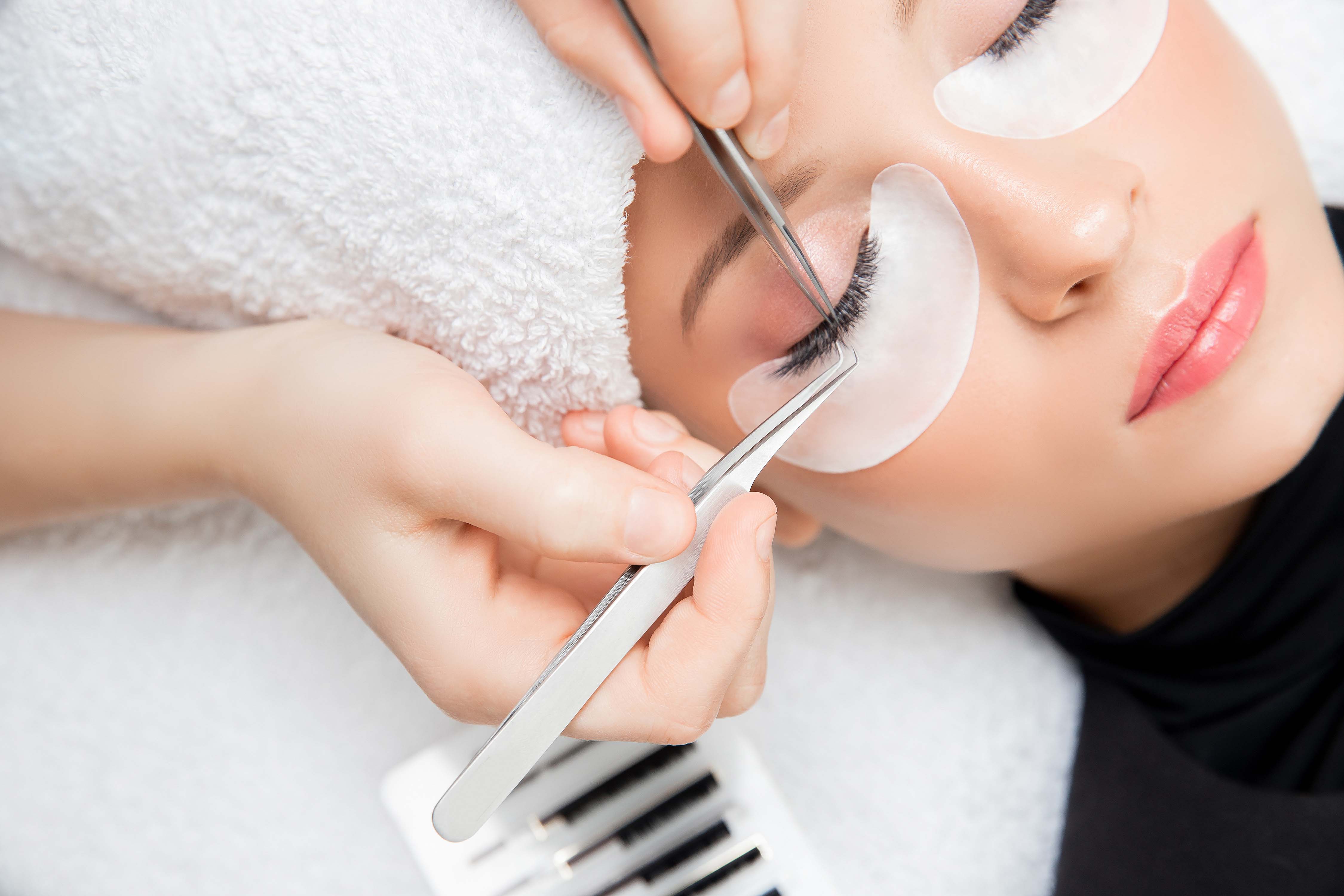 Eyelash extension procedure