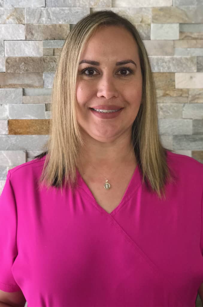 shonna_sized-min Owner of Pure Radiance Advanced Skin Care