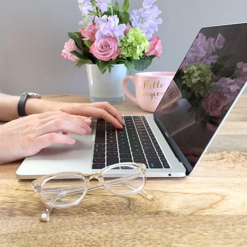 Curriculum on Laptop Curriculum on Laptop