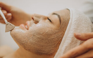Best Facials for Dry Skin